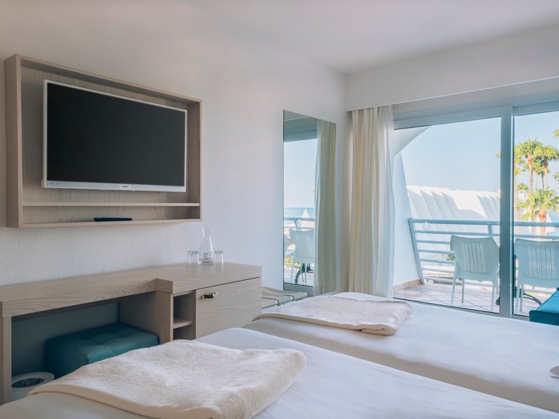 Iberostar Waves Royal Andalus 31