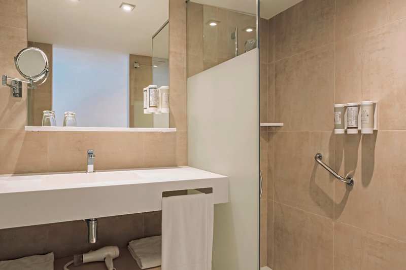 Iberostar Waves Royal Andalus 16