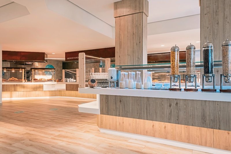 Iberostar Waves Royal Andalus 43