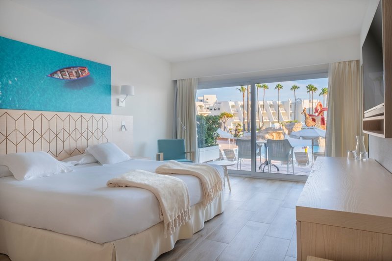 Iberostar Waves Royal Andalus 24