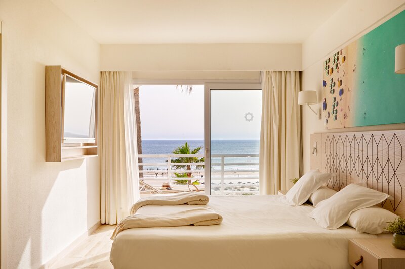 Iberostar Waves Royal Andalus 11