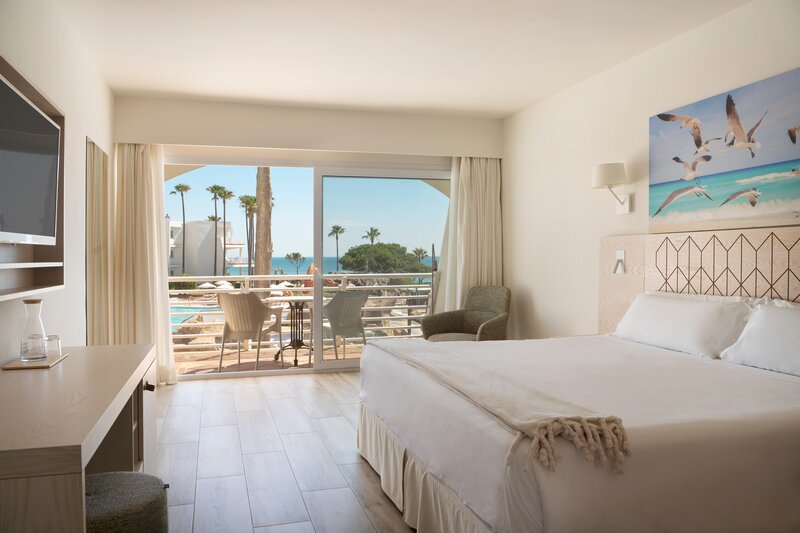 Iberostar Waves Royal Andalus 32