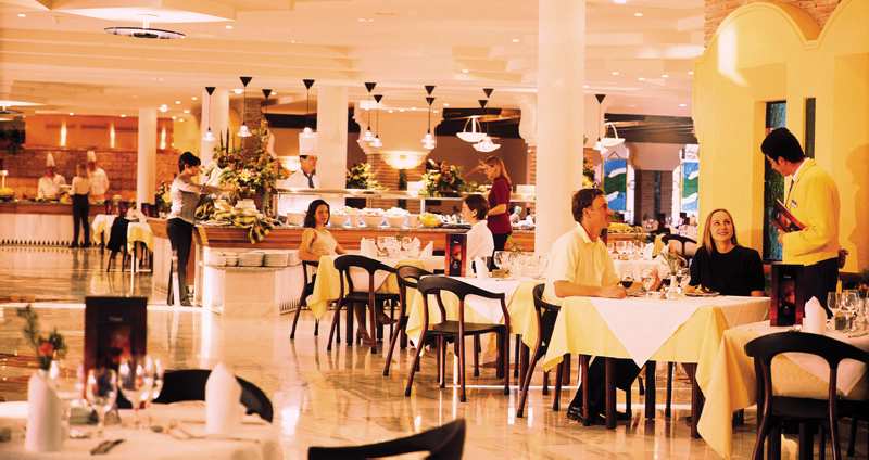 Iberostar Waves Royal Andalus 38