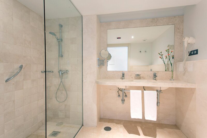 Hipotels Playa la Barrosa 14