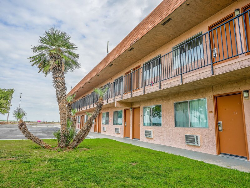 Economy Inn- Buttonwillow I-5 4