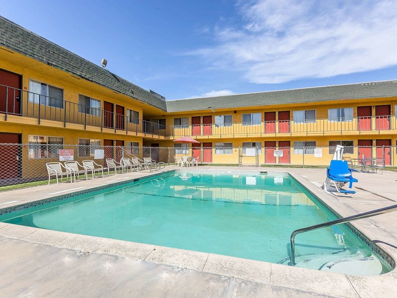 Economy Inn- Buttonwillow I-5 7