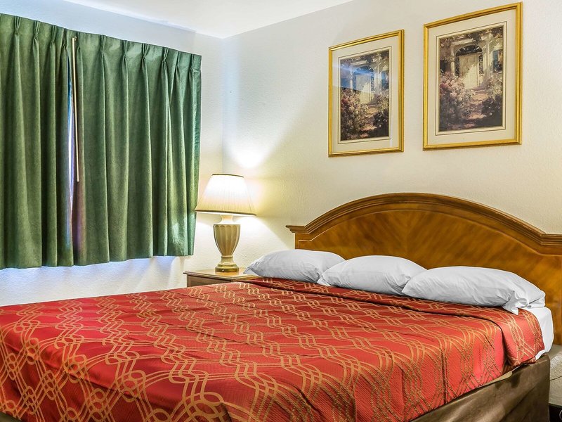 Economy Inn- Buttonwillow I-5 14