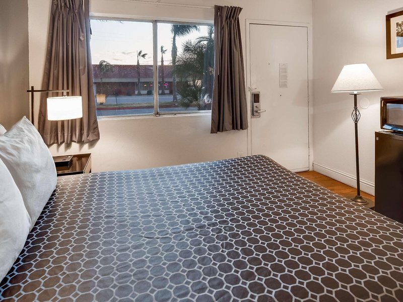 Economy Inn- Buttonwillow I-5 15