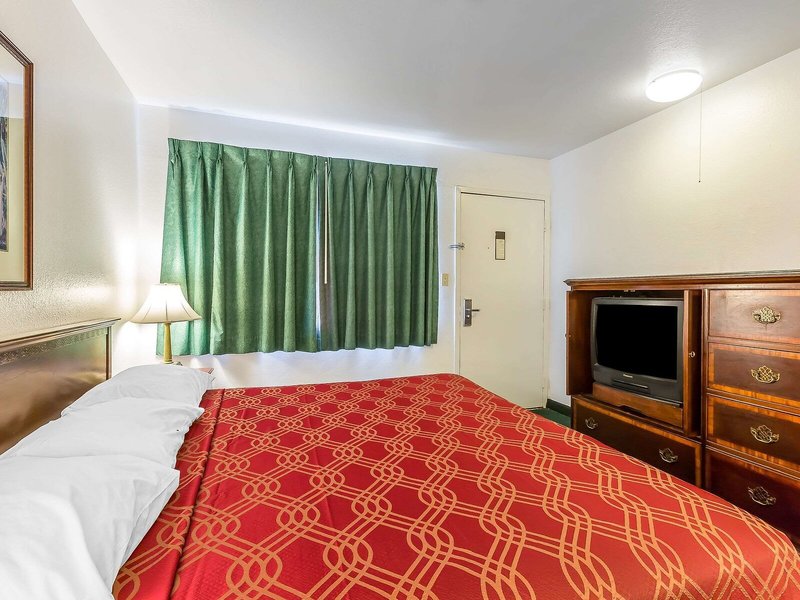 Economy Inn- Buttonwillow I-5 21