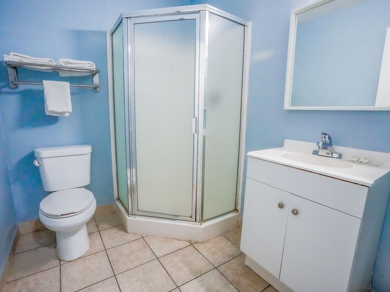 Economy Inn- Buttonwillow I-5 42