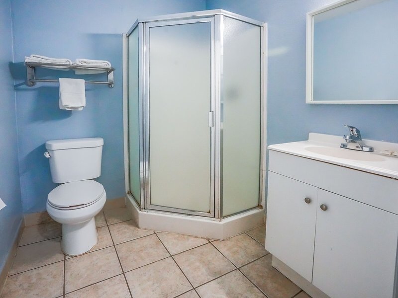 Economy Inn- Buttonwillow I-5 44