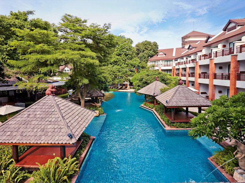 Woodlands Hotel & Resort  1