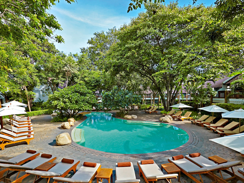 Woodlands Hotel & Resort  5