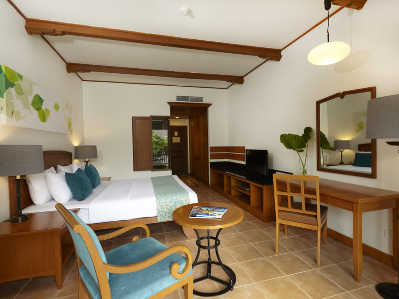 Woodlands Hotel & Resort  21