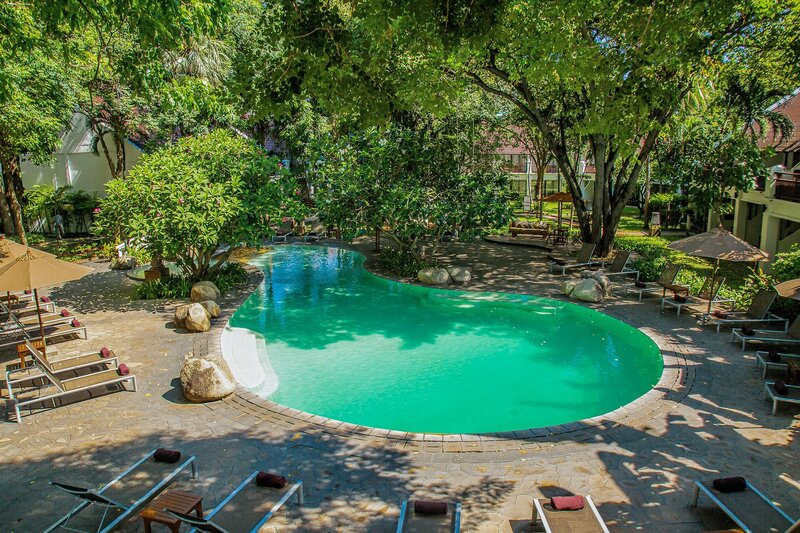 Woodlands Hotel & Resort  9