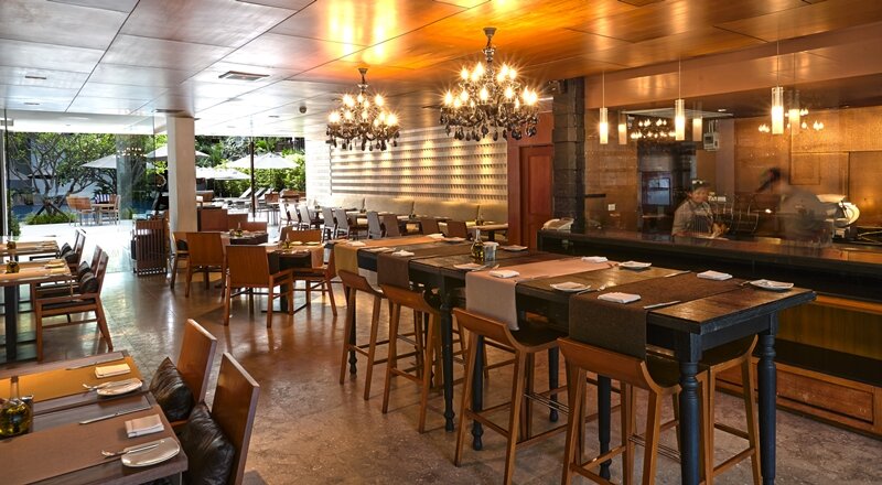 Woodlands Hotel & Resort  12