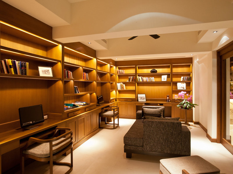 Woodlands Hotel & Resort  8