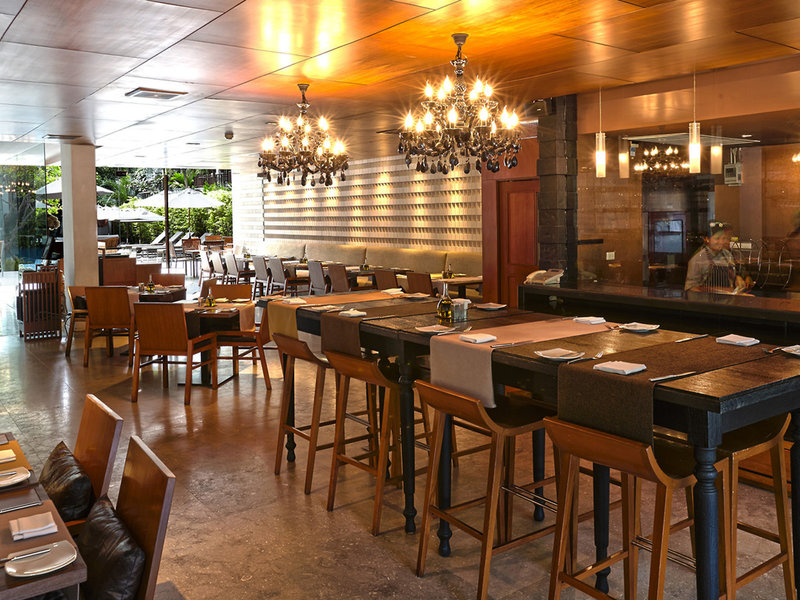 Woodlands Hotel & Resort  12