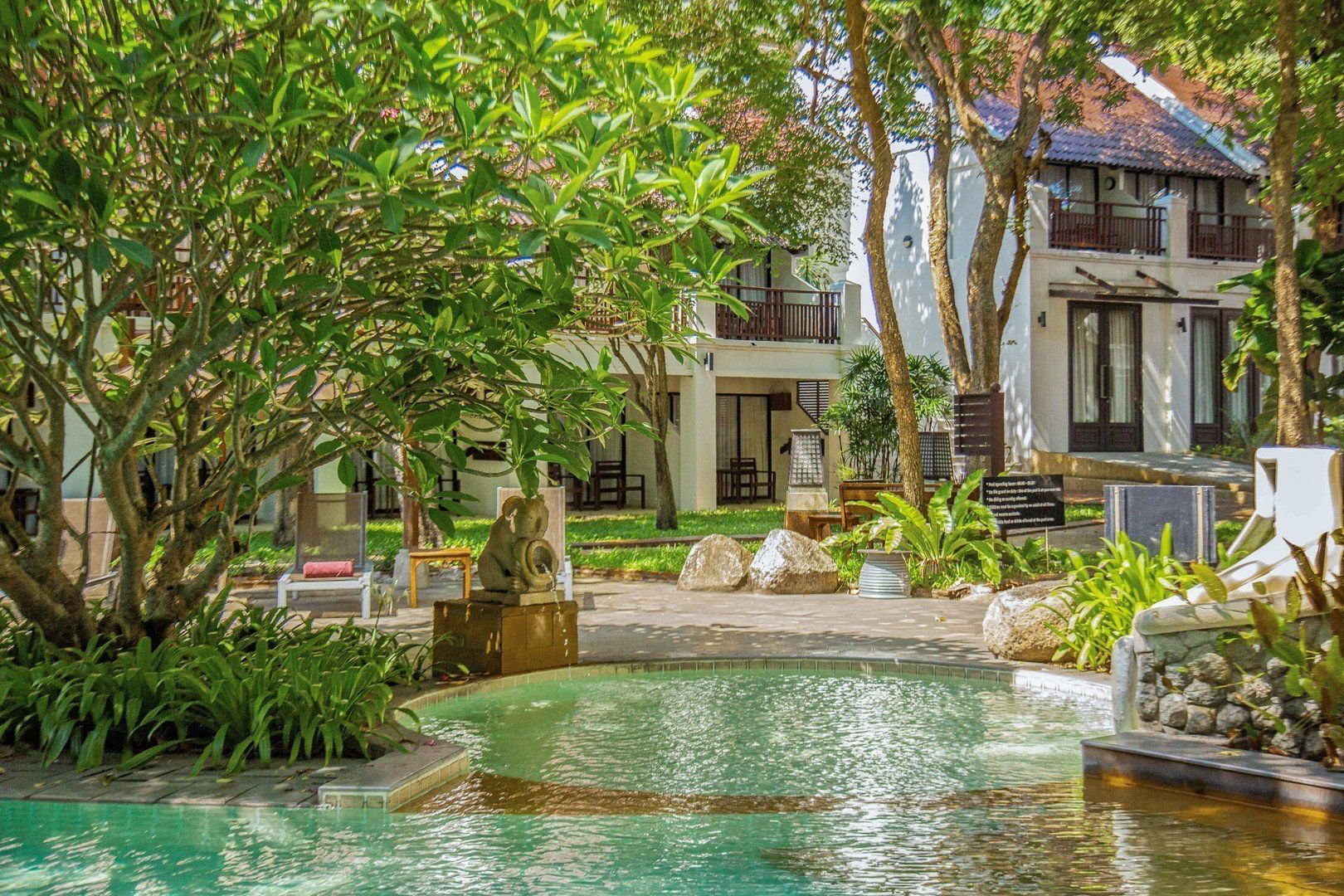 Woodlands Hotel & Resort