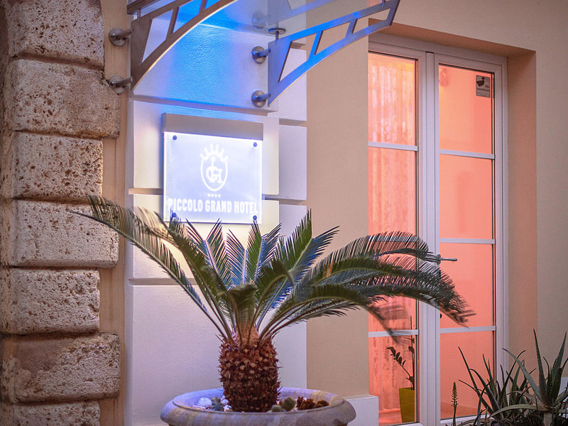 Piccolo Grand Hotel 11