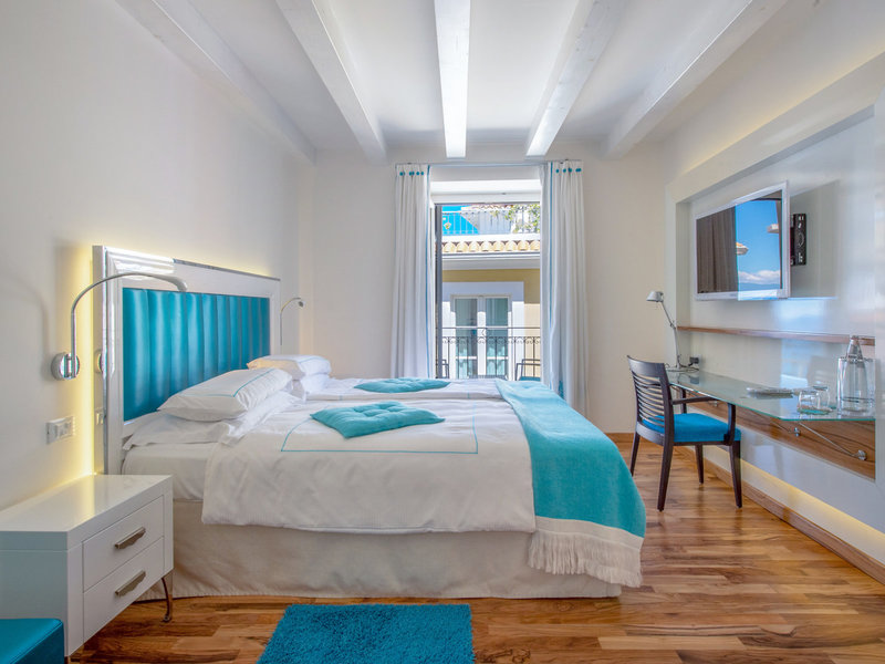 Piccolo Grand Hotel 21