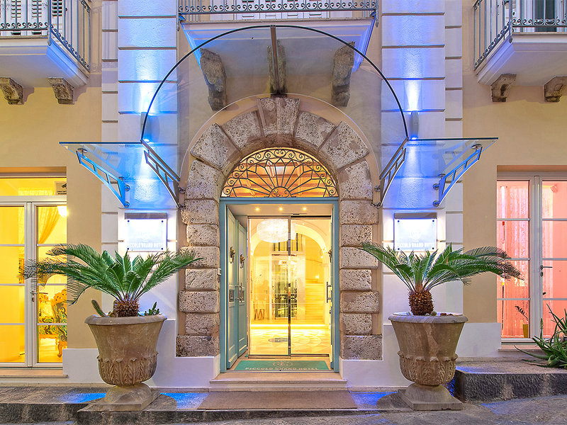 Piccolo Grand Hotel 18