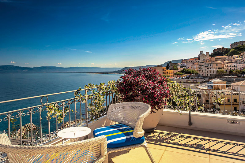 Piccolo Grand Hotel 1