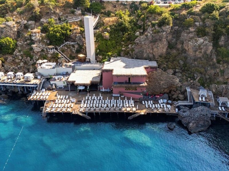 La Boutique Hotel & Suites 18