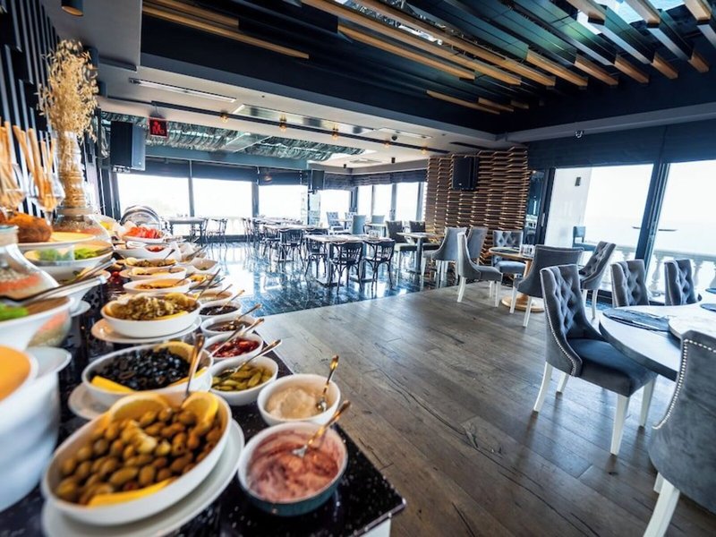 La Boutique Hotel & Suites 35