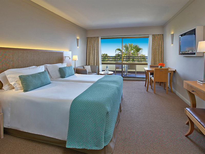 Suite Hotel Eden Mar 7