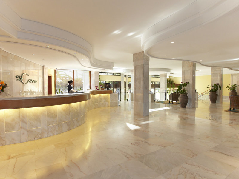 Suite Hotel Eden Mar 10