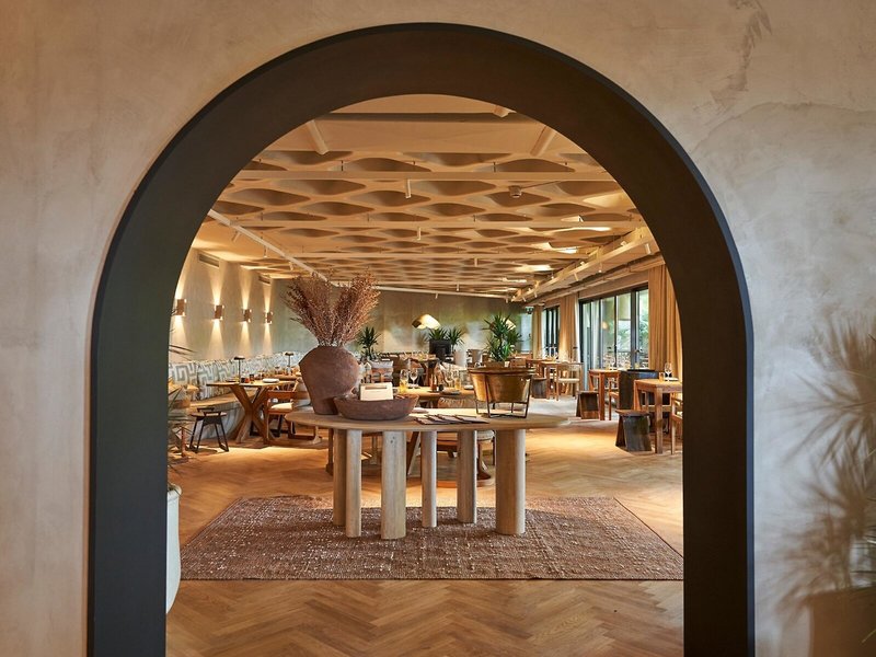 Suite Hotel Eden Mar 27