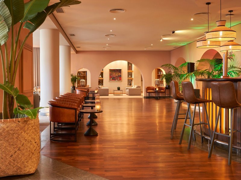 Suite Hotel Eden Mar 28