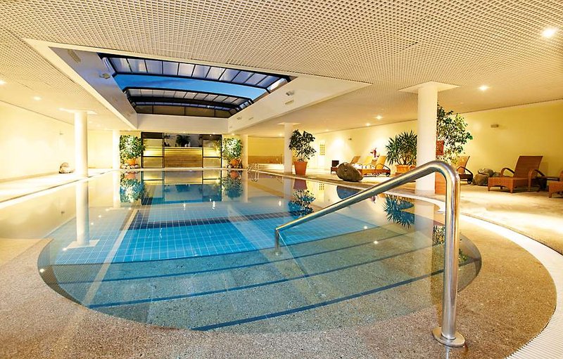Suite Hotel Eden Mar 13
