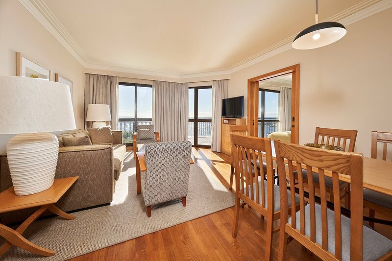 The Residence 18