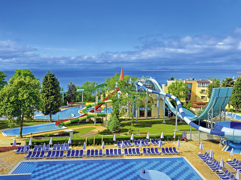 Sol Nessebar Palace 16 - Outdoor Pool