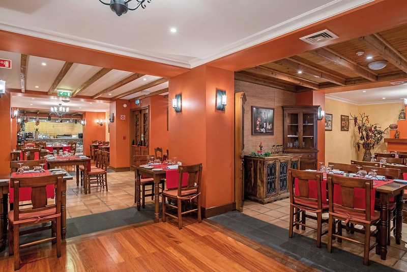 Pestana Village Garden Hotel 20