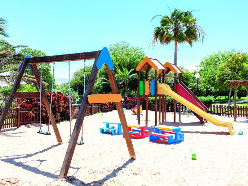 TUI KIDS CLUB Riu Oliva Beach 19 - Family