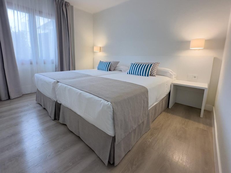 Blue Sea Es Bolero Aparthotel 38