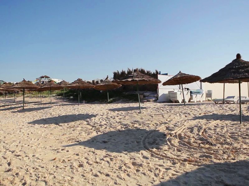 Royal Jinene 6 - Beach