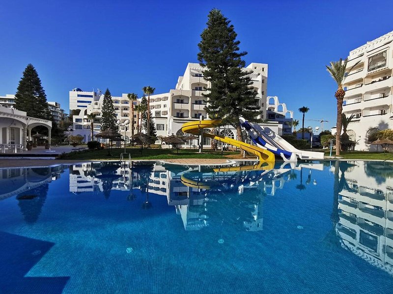 Royal Jinene 18 - Outdoor Pool