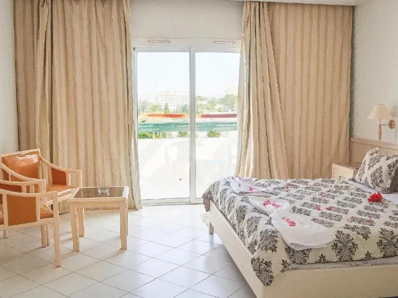 Royal Jinene 25 - Room Example