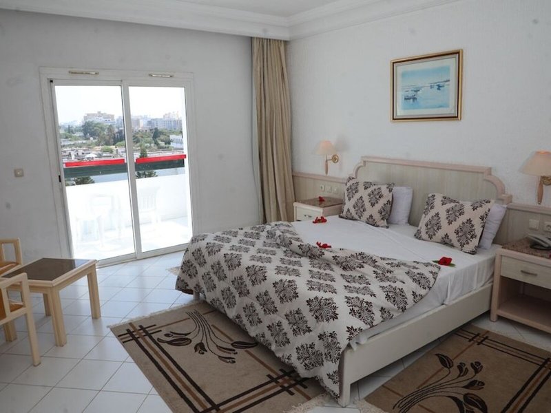 Royal Jinene 32 - Room Example