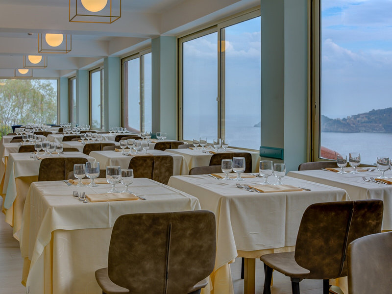 Hotel Antares 8