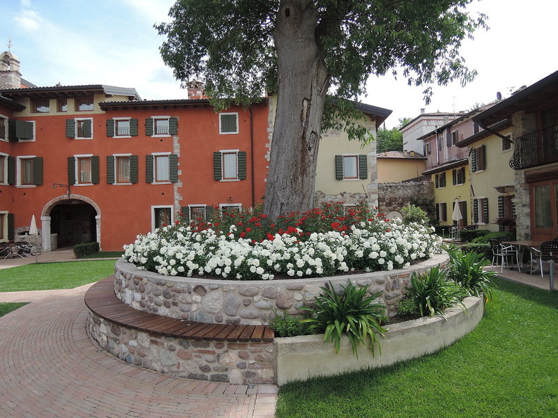Residence Borgo Mondragon