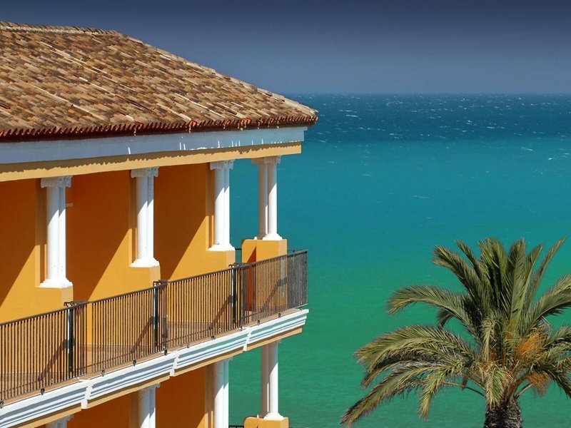 Mediterraneo Bay Hotel & Resort 1