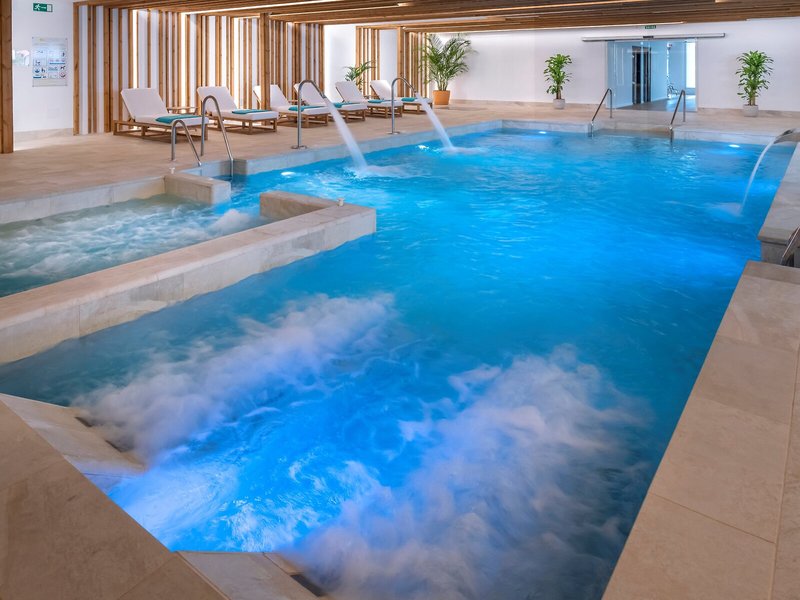 Mediterraneo Bay Hotel & Resort 13