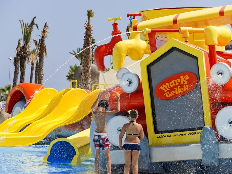 Mediterraneo Bay Hotel & Resort 41