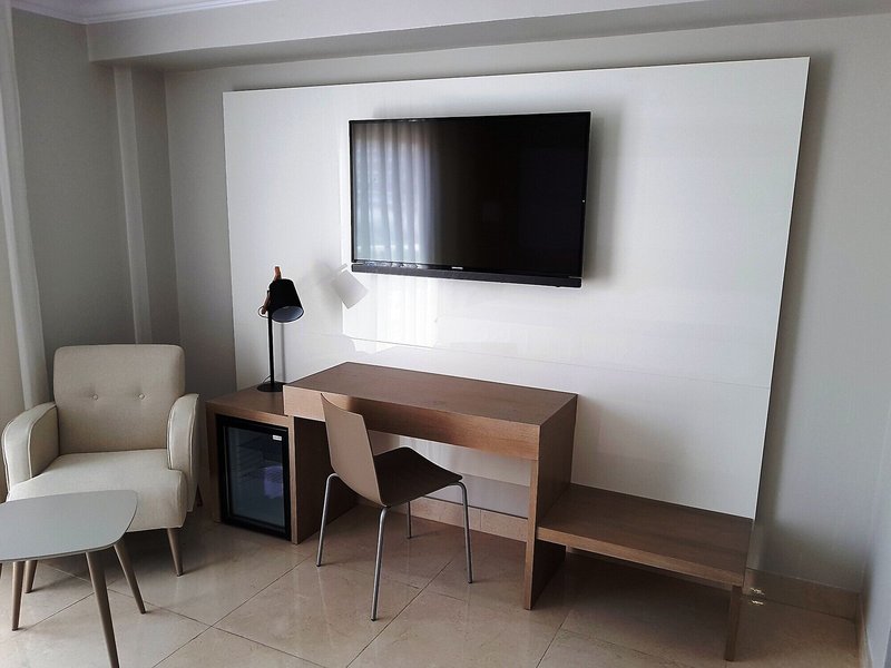 Mediterraneo Bay Hotel & Resort 45