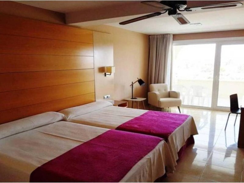 Mediterraneo Bay Hotel & Resort 48